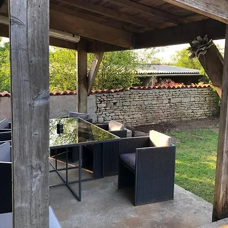 Charmante Maison Dans La Vallée De La Charente